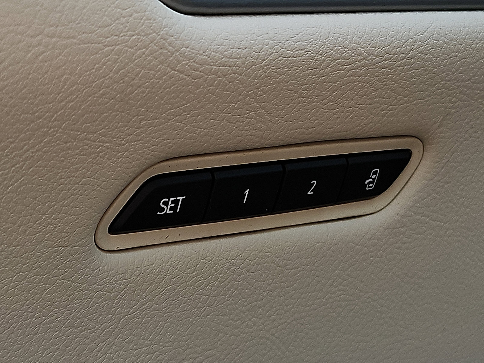 Used 2021 Cadillac XT5 Premium Luxury image 26