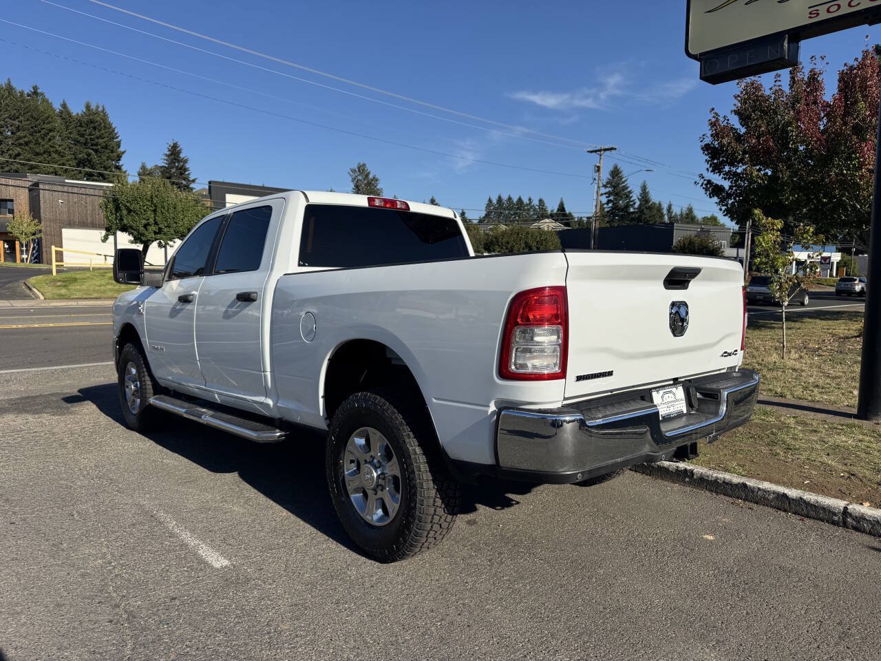 Used 2023 RAM 2500 Big Horn w/ Level 1 Equipment Group AWD/4WD image 5