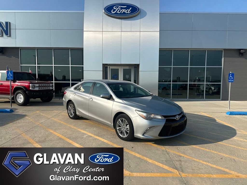 Used 2015 Toyota Camry SE FWD video 1