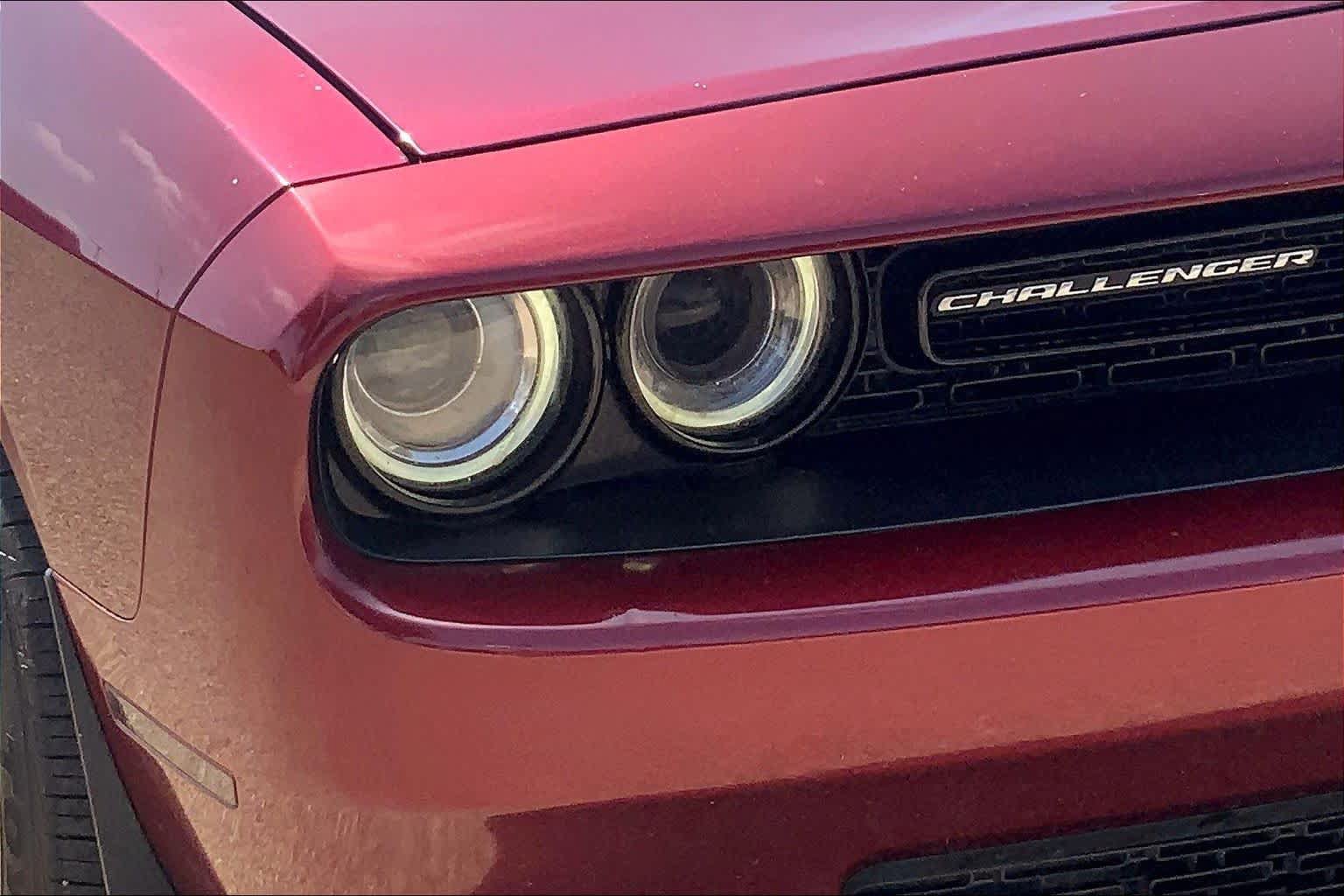 Used 2018 Dodge Challenger R/T Scat Pack w/ Leather Interior Group RWD image 28