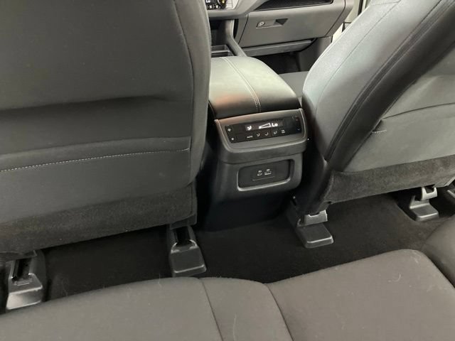 Used 2025 Nissan Pathfinder SV FWD image 45