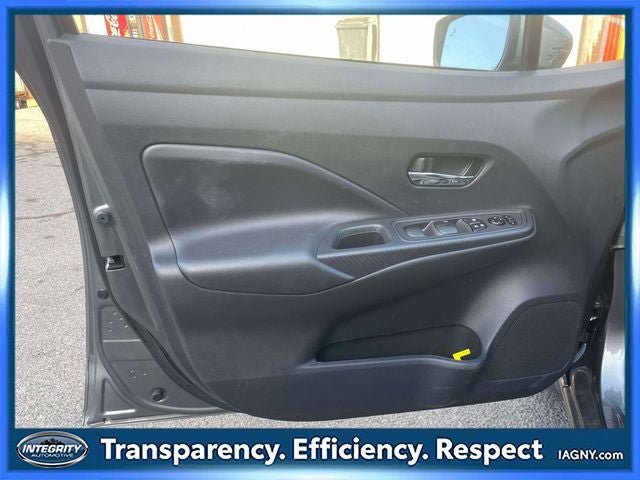Used 2025 Nissan Versa SV w/ Trunk Package FWD image 18