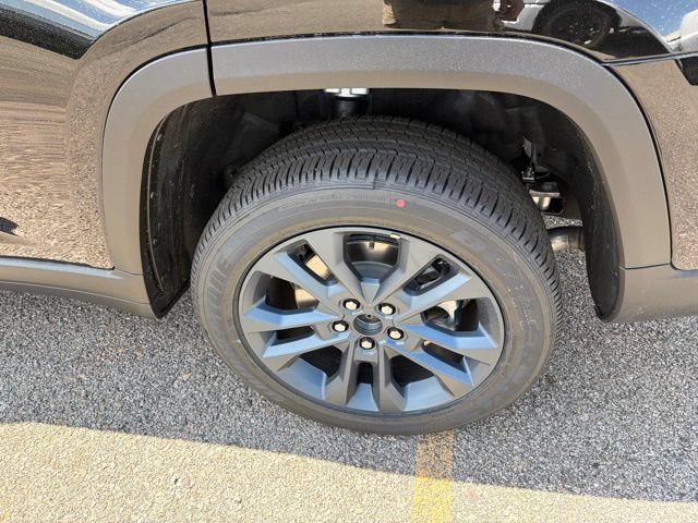 New 2026 Jeep Grand Cherokee L Limited AWD/4WD image 6