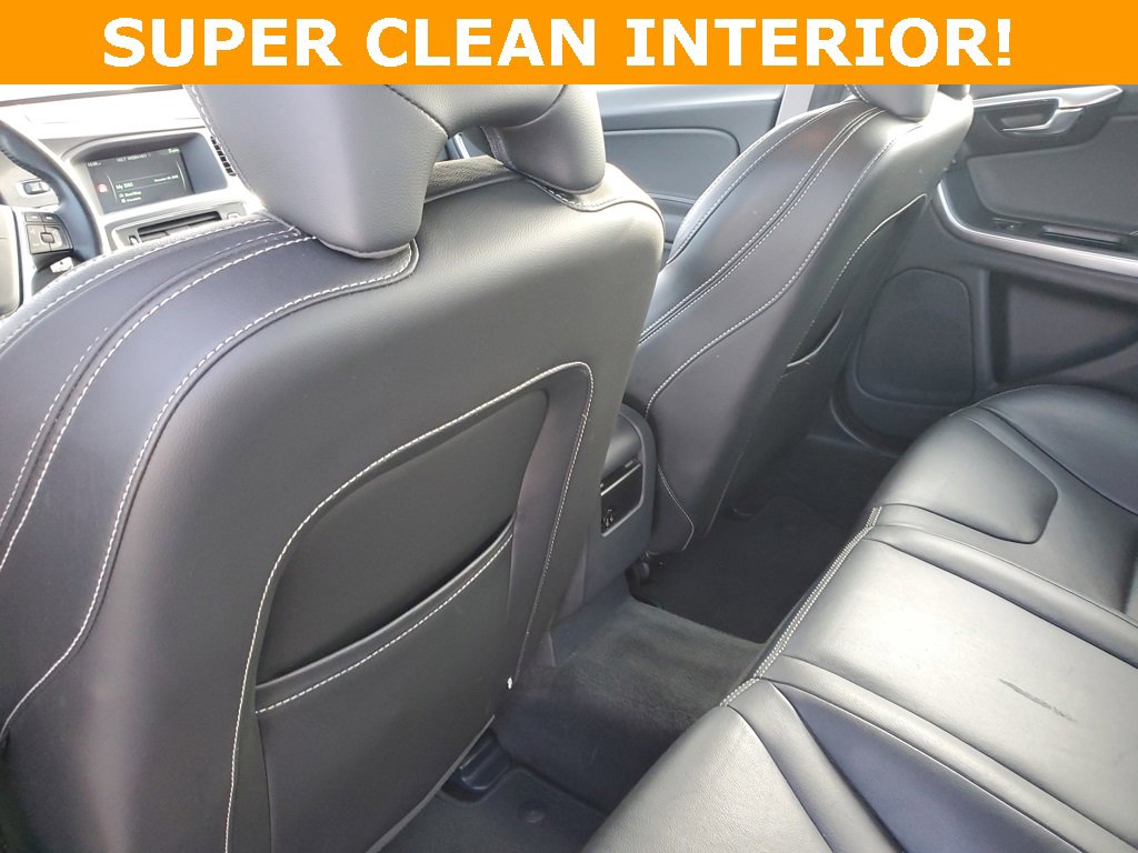 Used 2017 Volvo S60 T5 Dynamic image 9