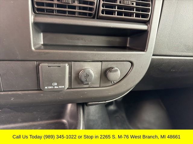 Used 2022 GMC Savana 2500 w/ Communications Package RWD image 19