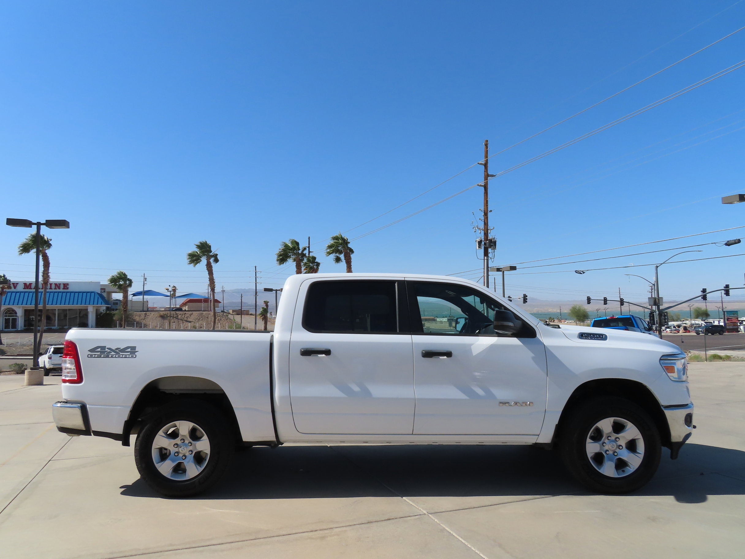 Used 2023 RAM 1500 Big Horn AWD/4WD image 9