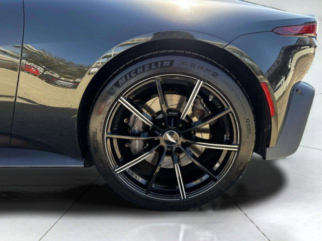 Used 2022 Aston Martin V8 Vantage Roadster image 41