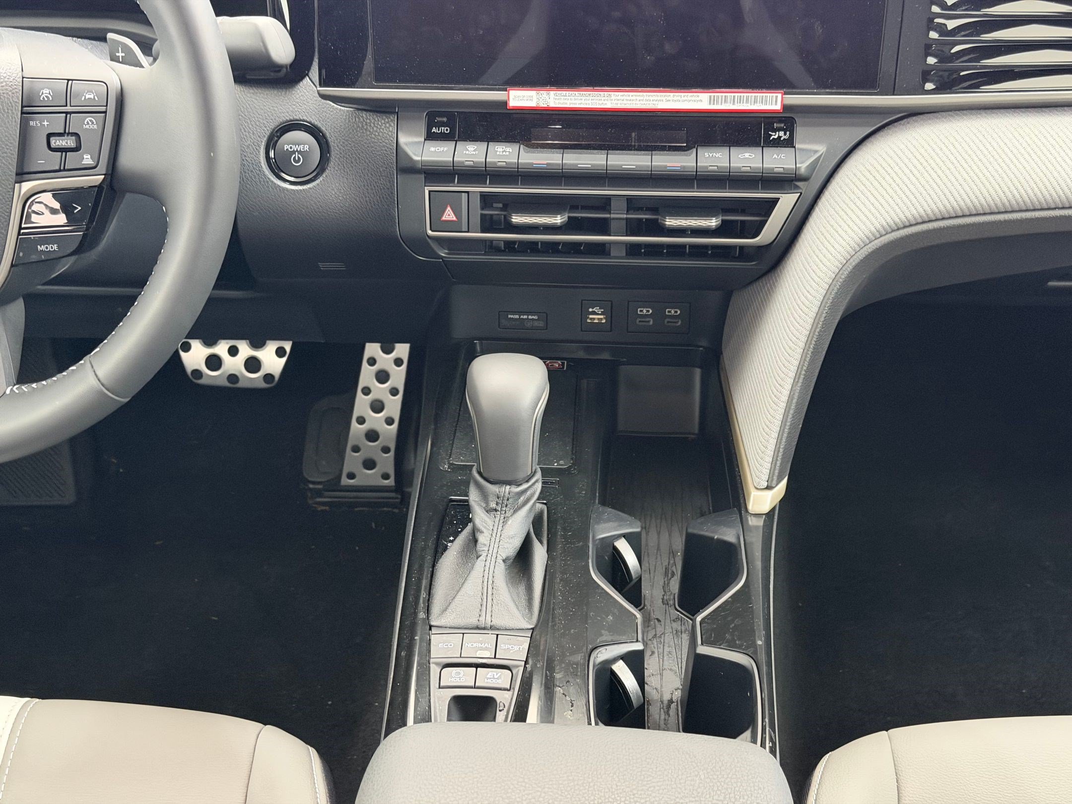 Used 2026 Toyota Camry SE w/ Multimedia Upgrade Package FWD image 18