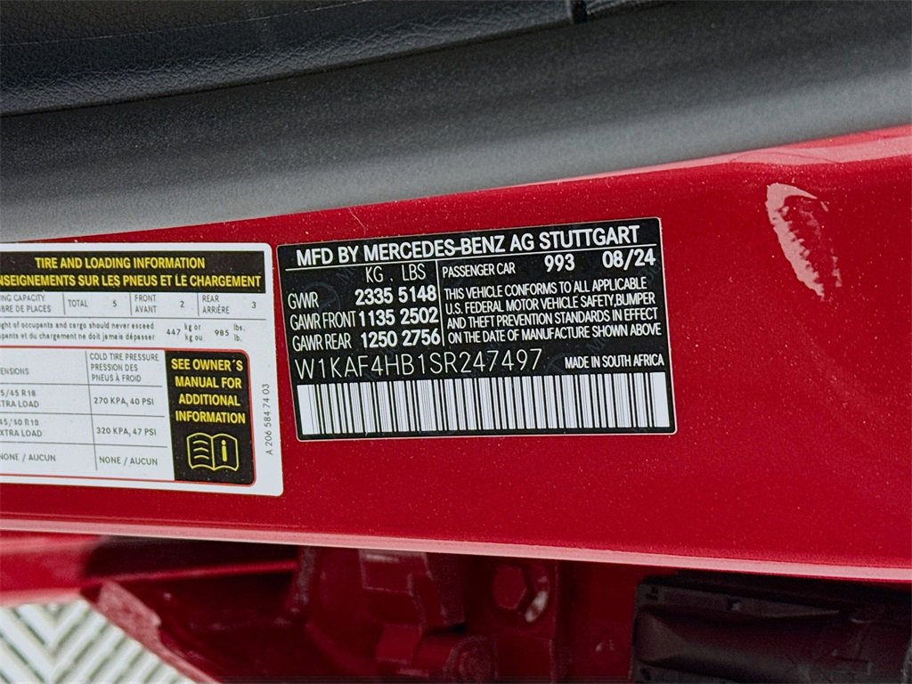 Used 2025 Mercedes-Benz C 300 4MATIC Sedan image 32