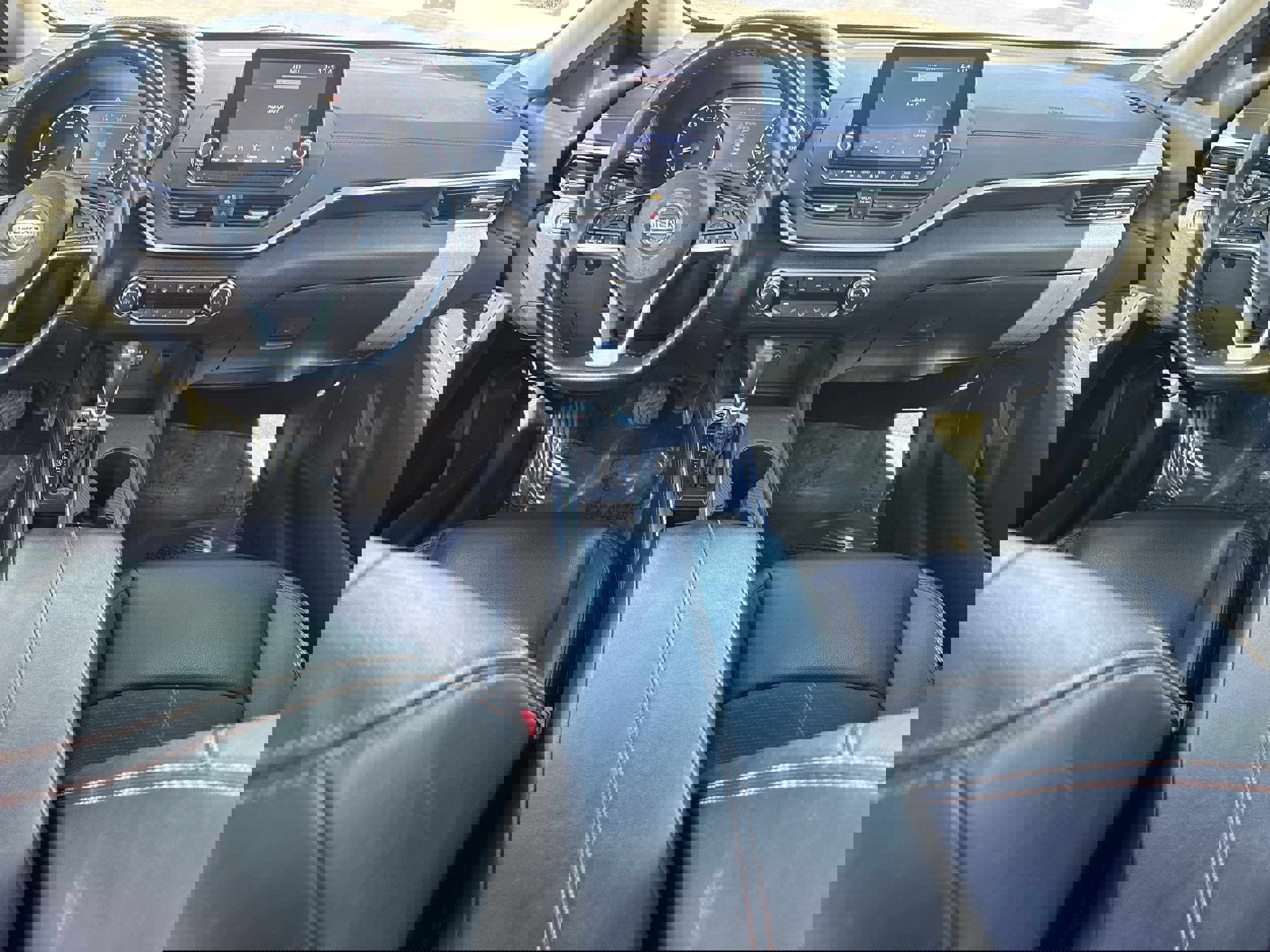 Used 2020 Nissan Altima 2.5 SR w/ Premium Package image 14