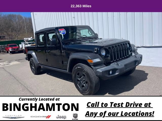 Used 2022 Jeep Gladiator Sport image 2