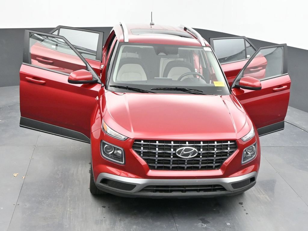 Used 2025 Hyundai Venue SEL image 78