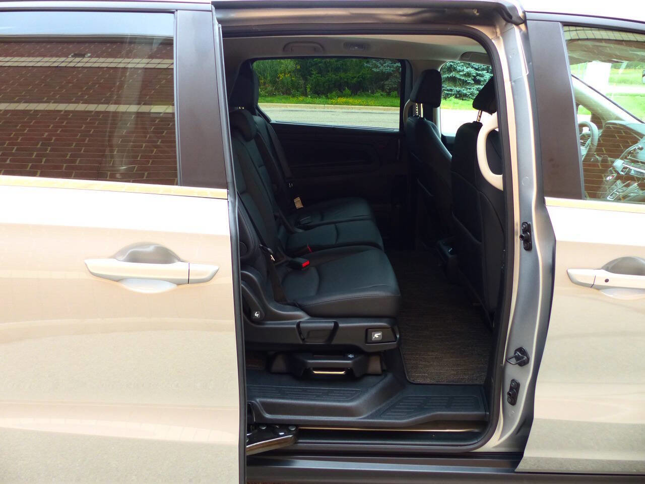 Used 2025 Honda Odyssey EX-L image 44