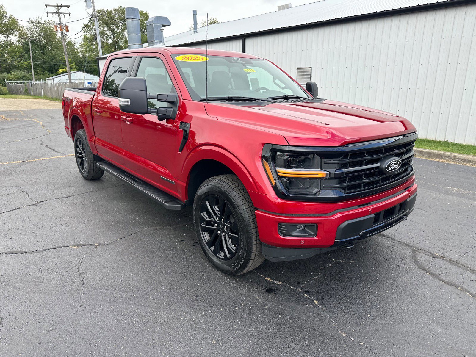 New 2025 Ford F150 XLT image 1
