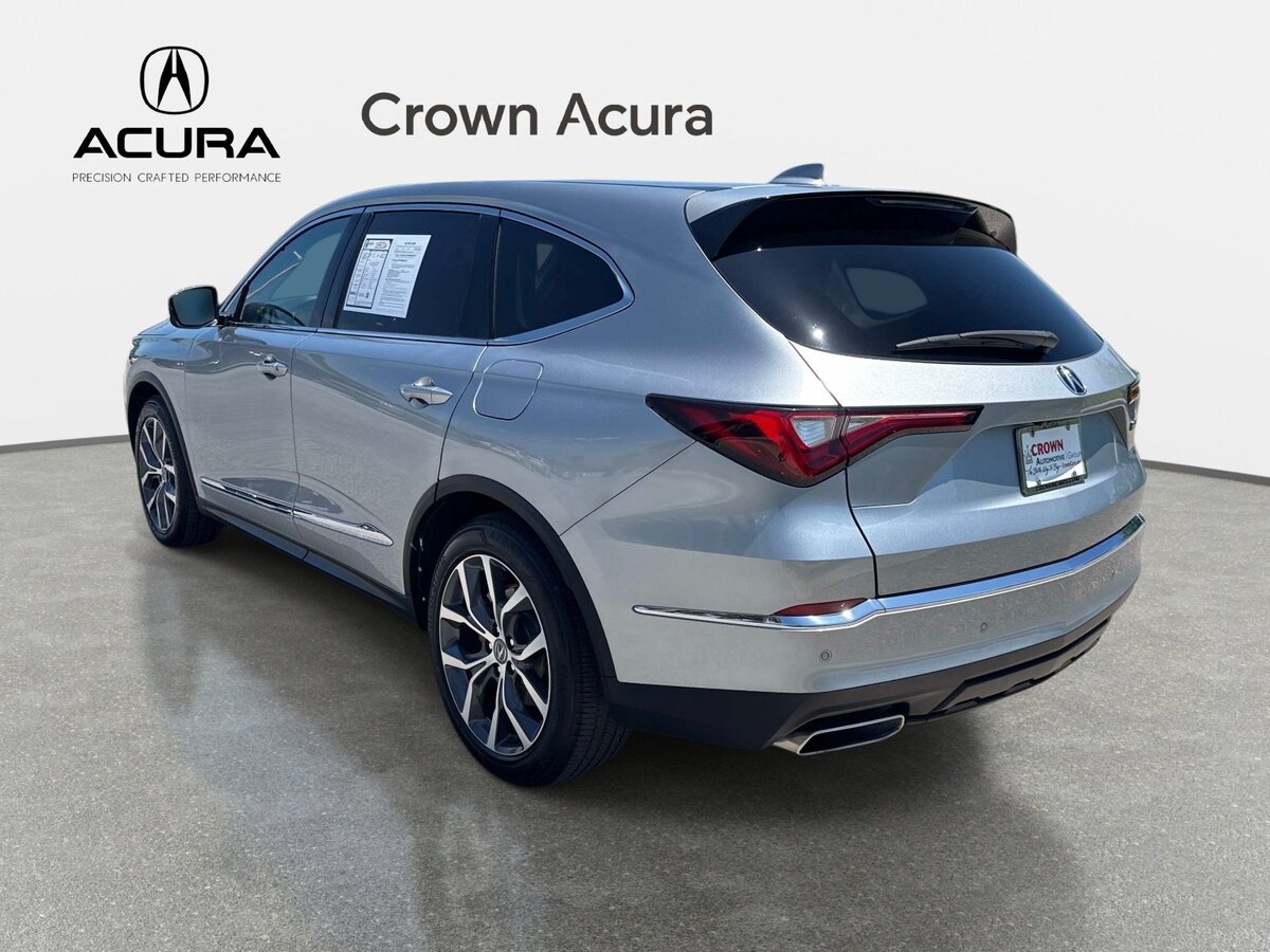 Used 2023 Acura MDX w/ Technology Package FWD image 3