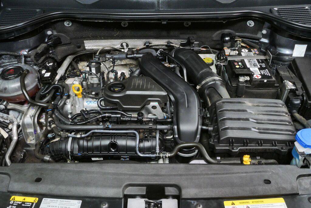 Certified 2023 Volkswagen Taos S FWD image 30