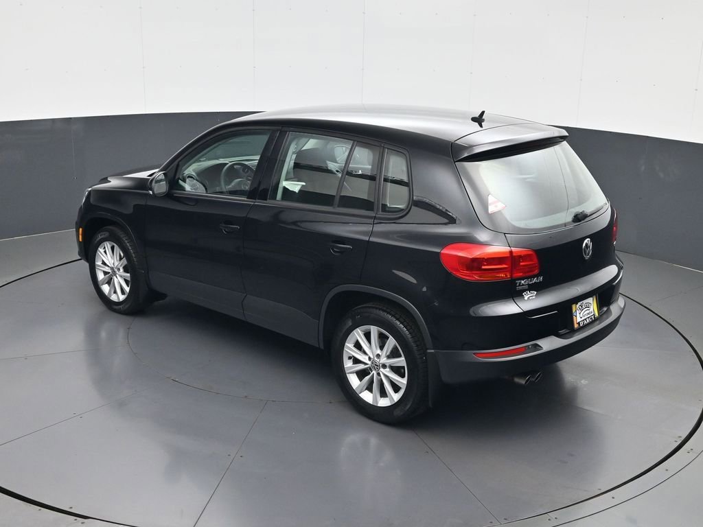 Used 2017 Volkswagen Tiguan Limited w/ Alloy Wheels Package image 19