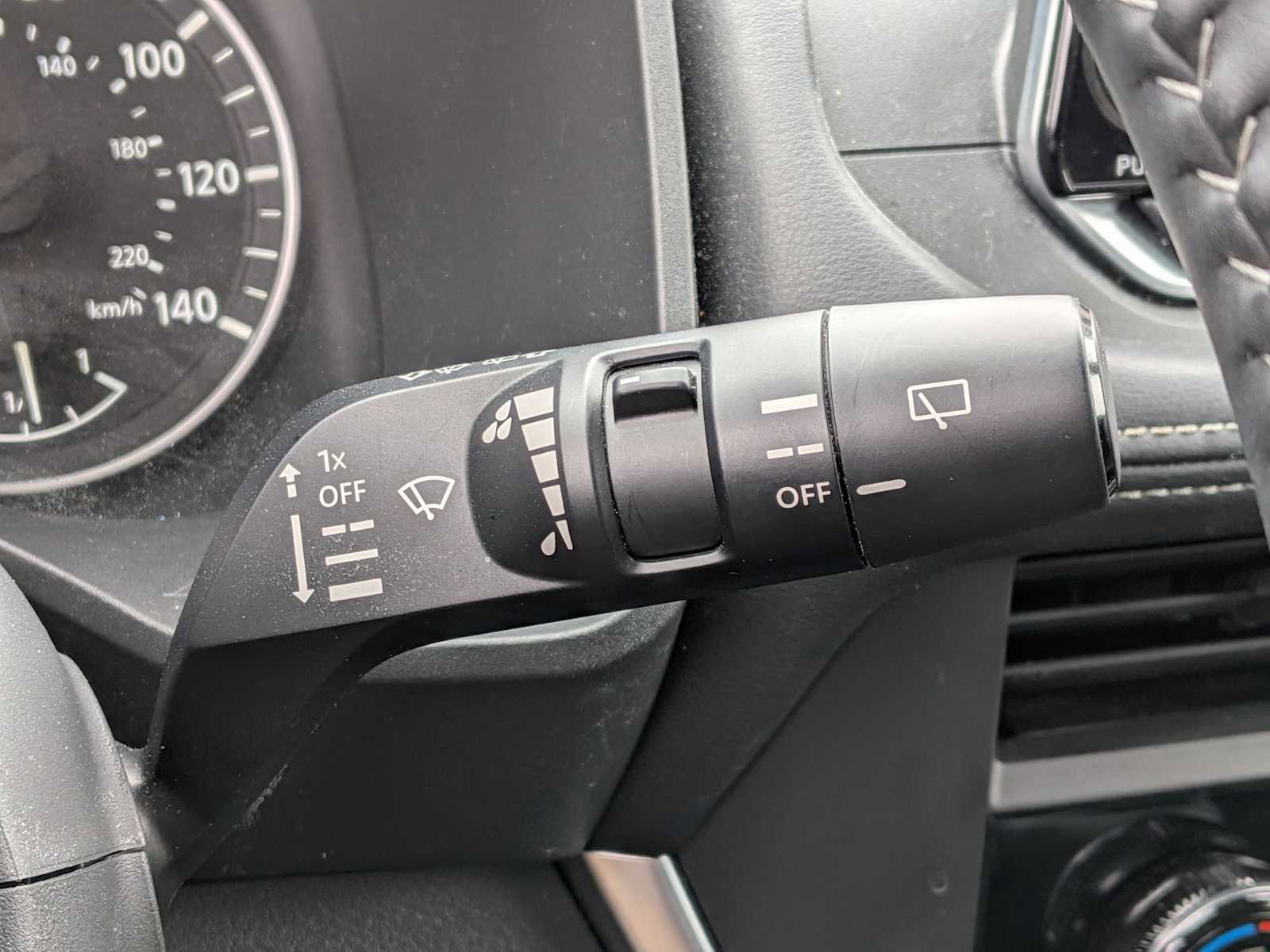 Used 2025 Nissan Rogue SV image 23