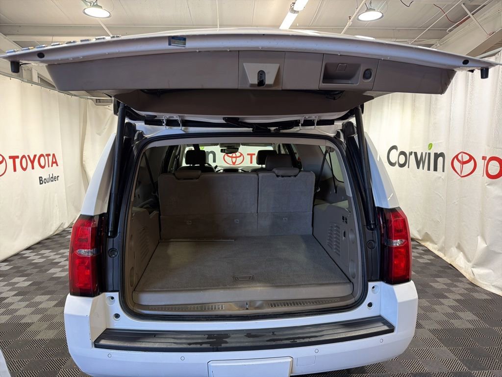 Used 2020 Chevrolet Suburban LT image 17