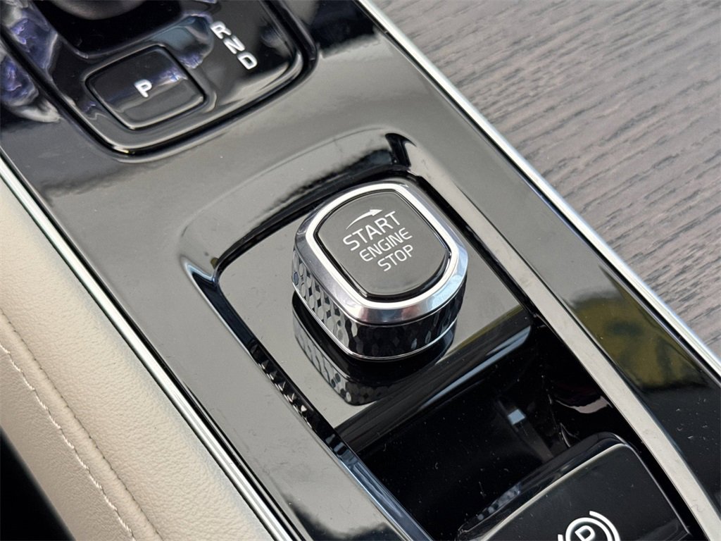 New 2026 Volvo XC90 B6 Ultra image 23