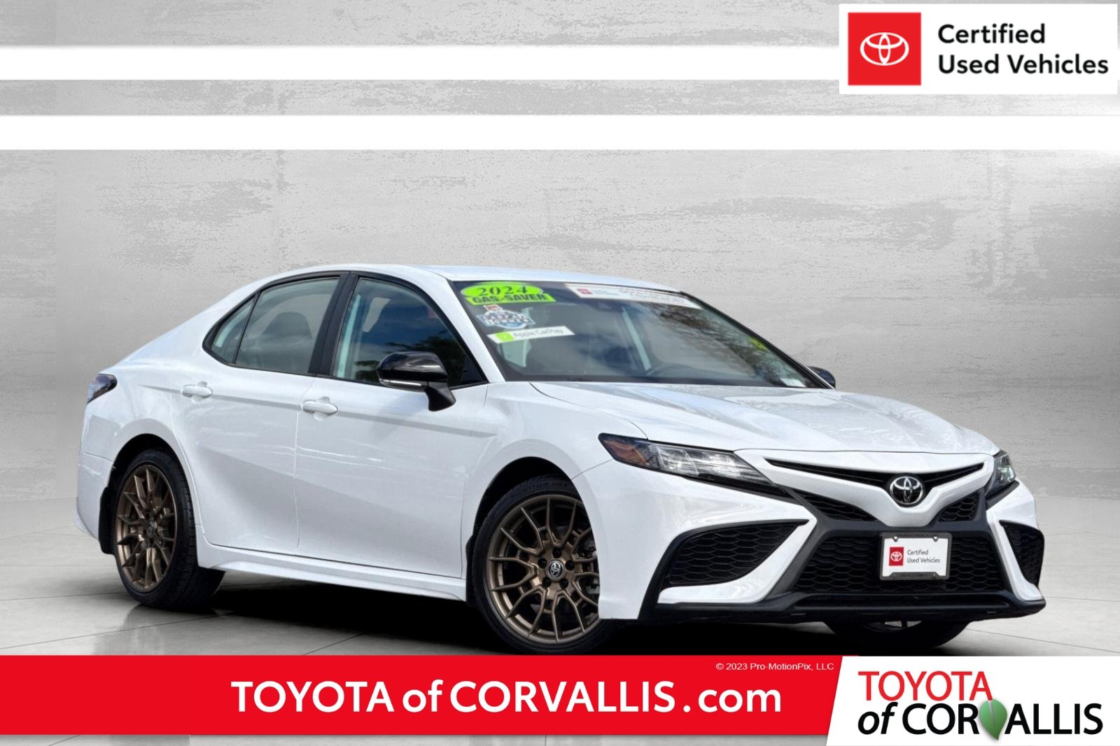 Certified 2024 Toyota Camry SE FWD image 1