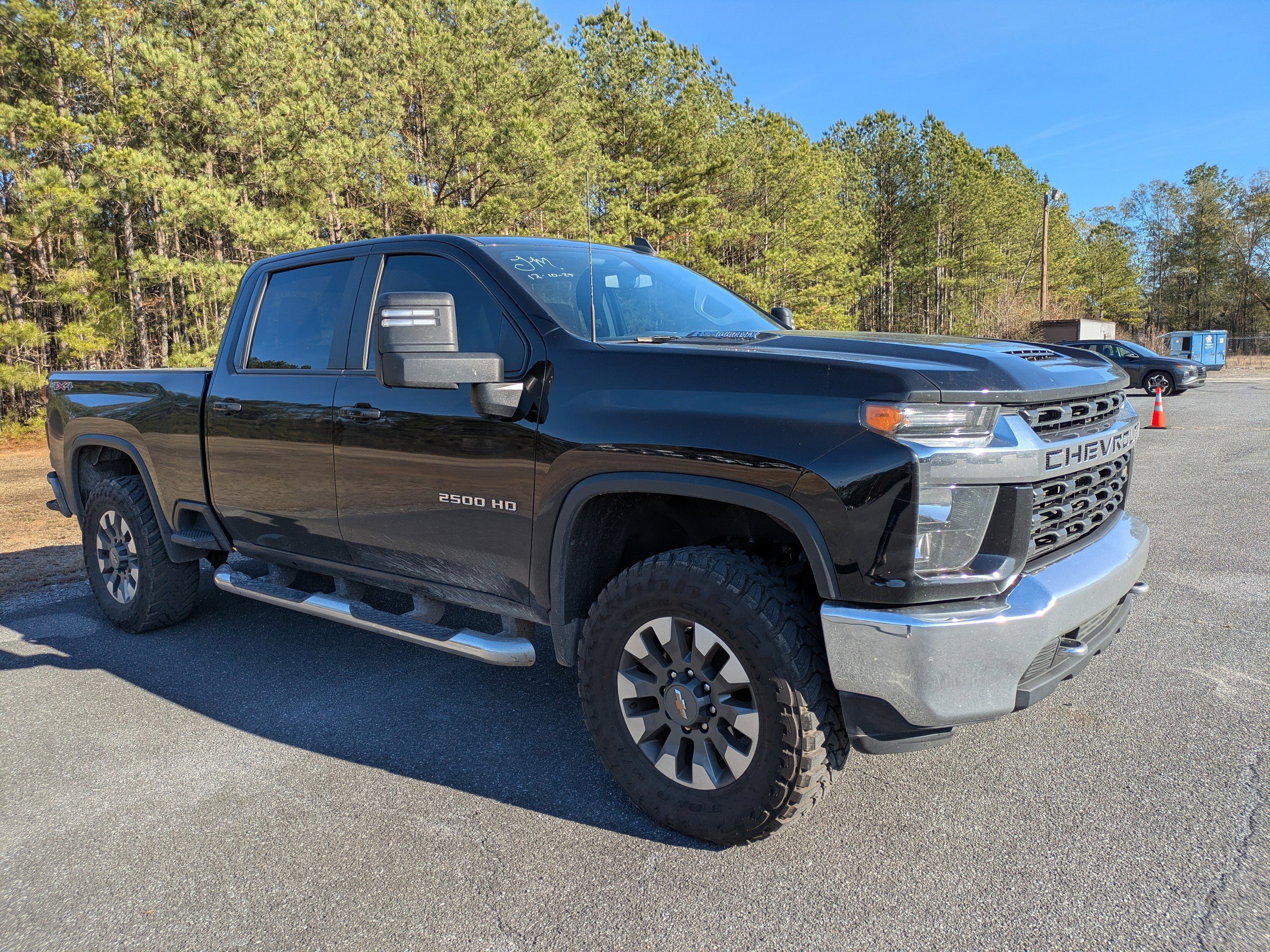 Used 2023 Chevrolet Silverado 2500 LT image 1