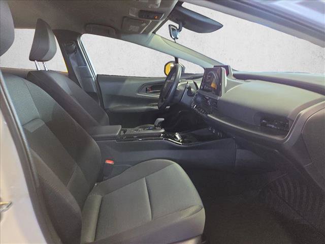 Used 2024 Toyota Prius LE FWD image 17