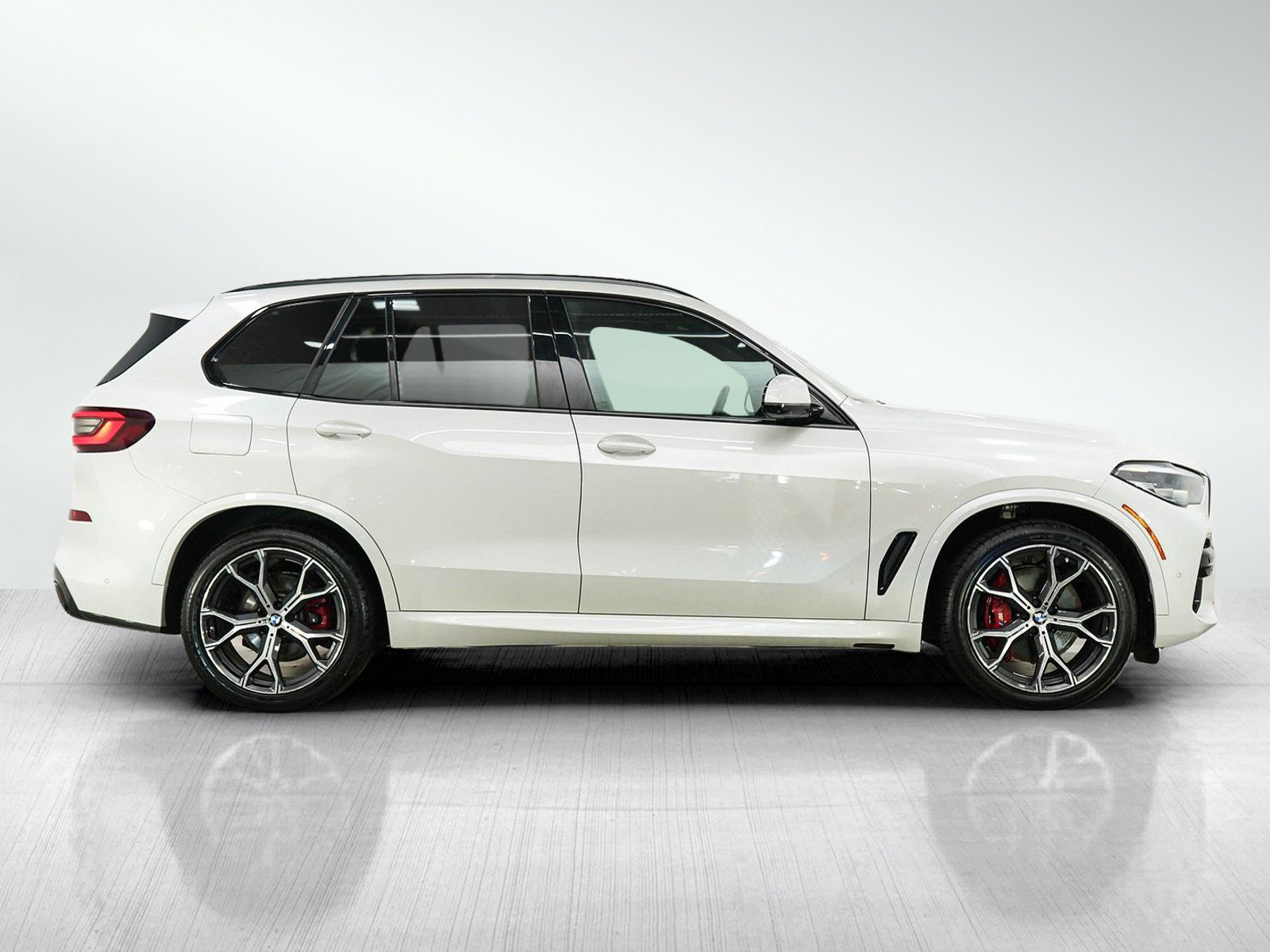 Used 2022 BMW X5 xDrive40i AWD/4WD image 6