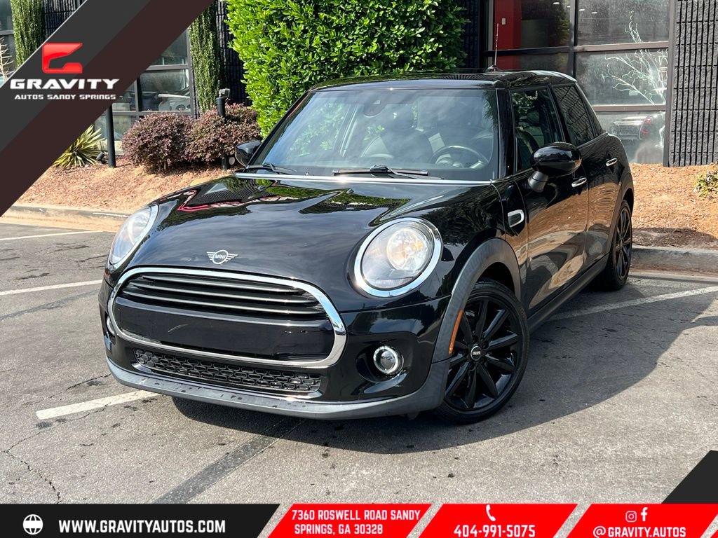 Used 2021 MINI Cooper 4-Door Hardtop image 1