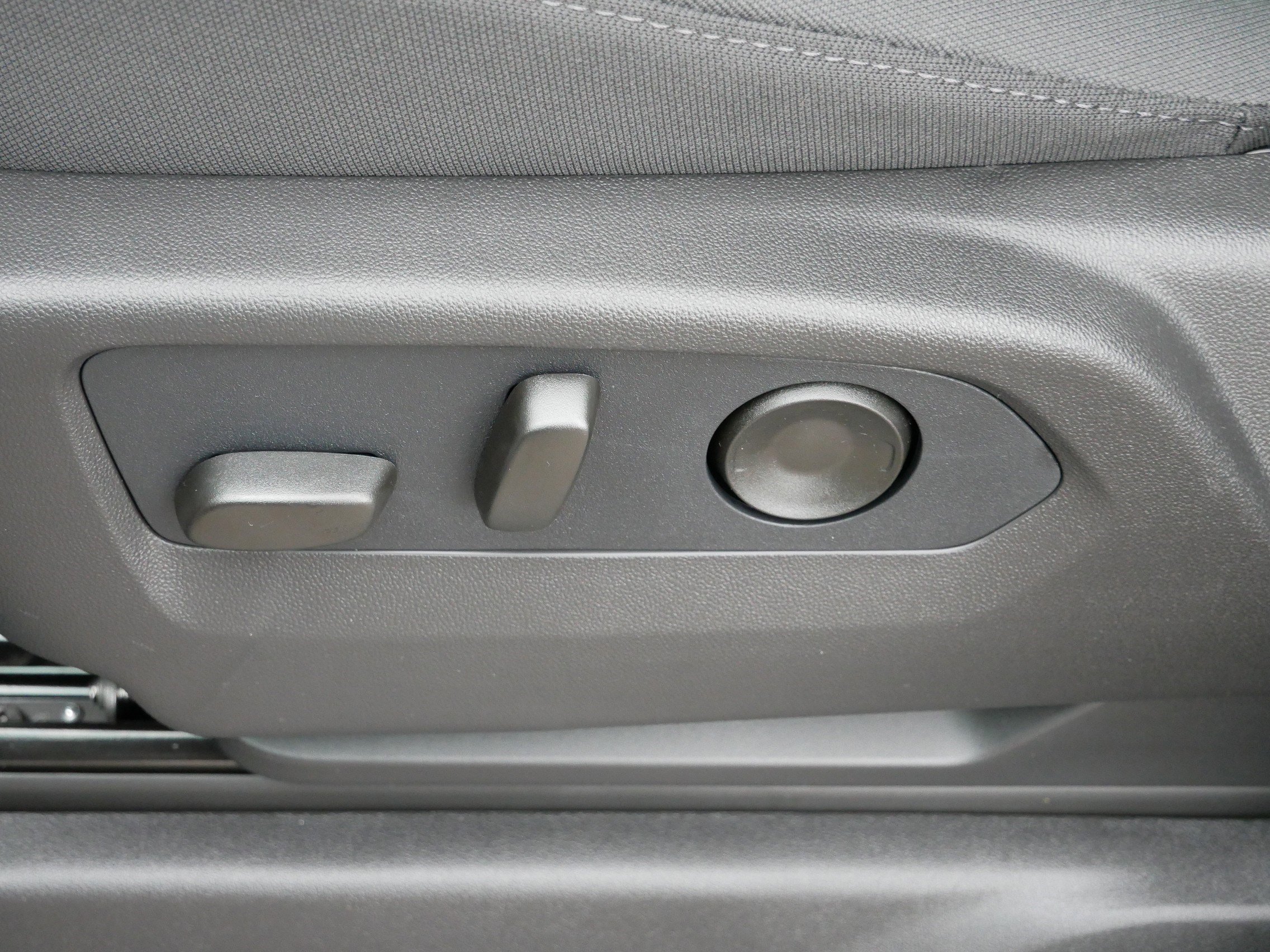 New 2026 GMC Sierra 1500 Pro w/ Pro Value Package image 17