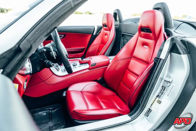 Used 2012 Mercedes-Benz SLS AMG Roadster image 4