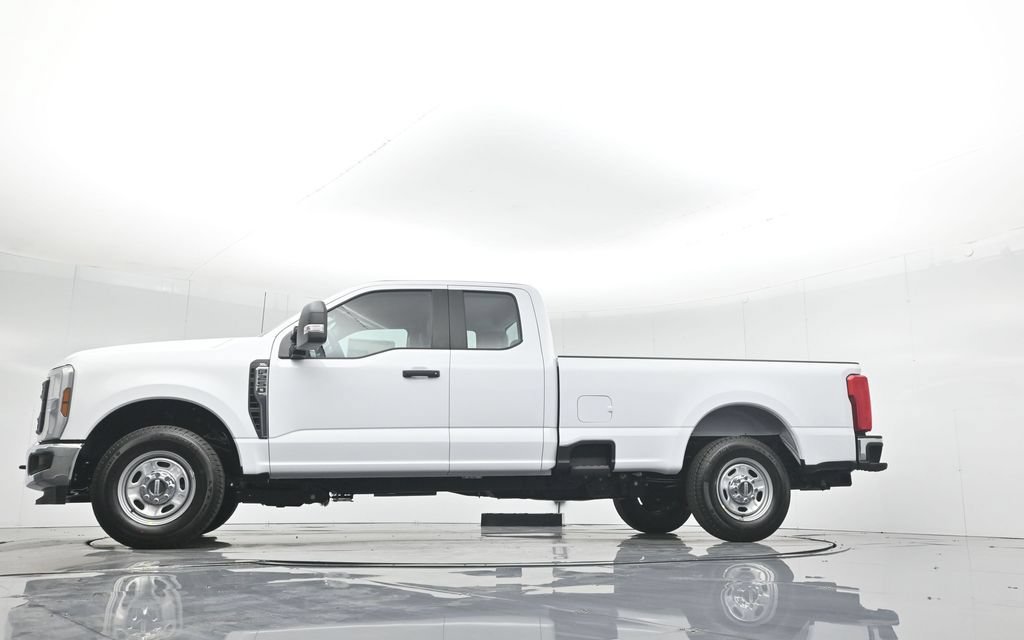 New 2026 Ford F250 XL w/ XL Chrome Package RWD image 55