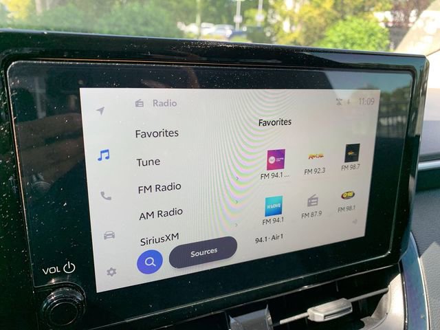 Used 2025 Toyota Corolla LE FWD image 24