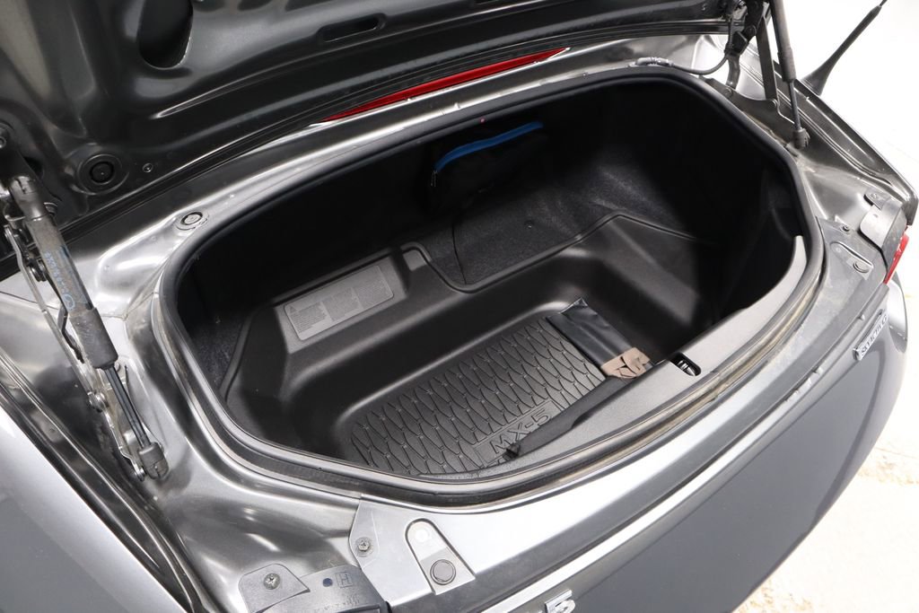 Used 2024 MAZDA MX-5 Miata Grand Touring w/ Weather Package image 19
