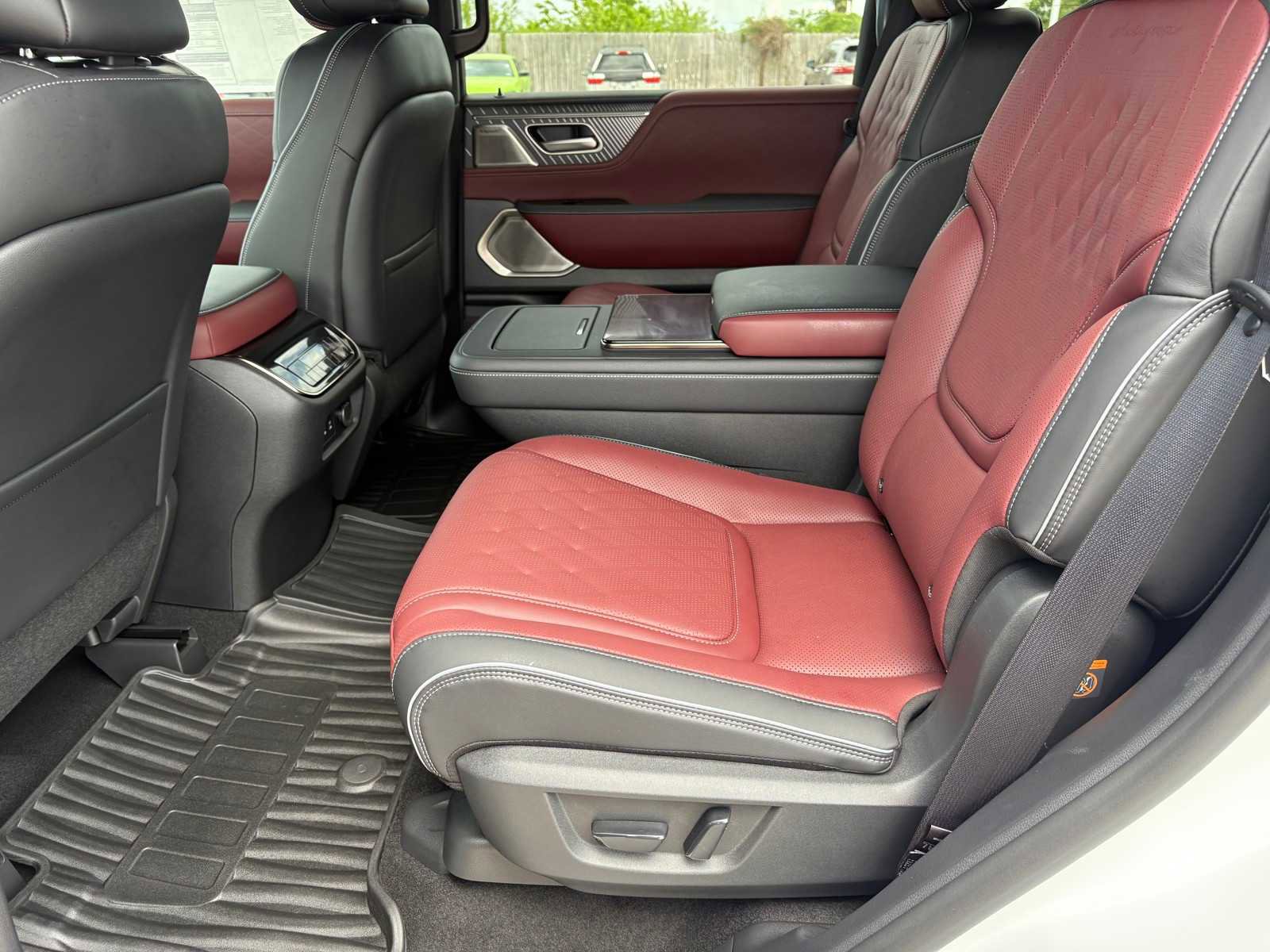 New 2026 INFINITI QX80 Autograph w/ Premium Cargo Package image 11