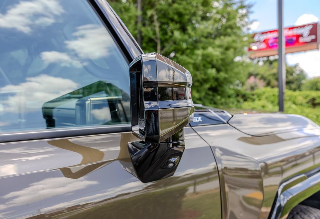 Used 2025 GMC Hummer EV 3X AWD/4WD image 29