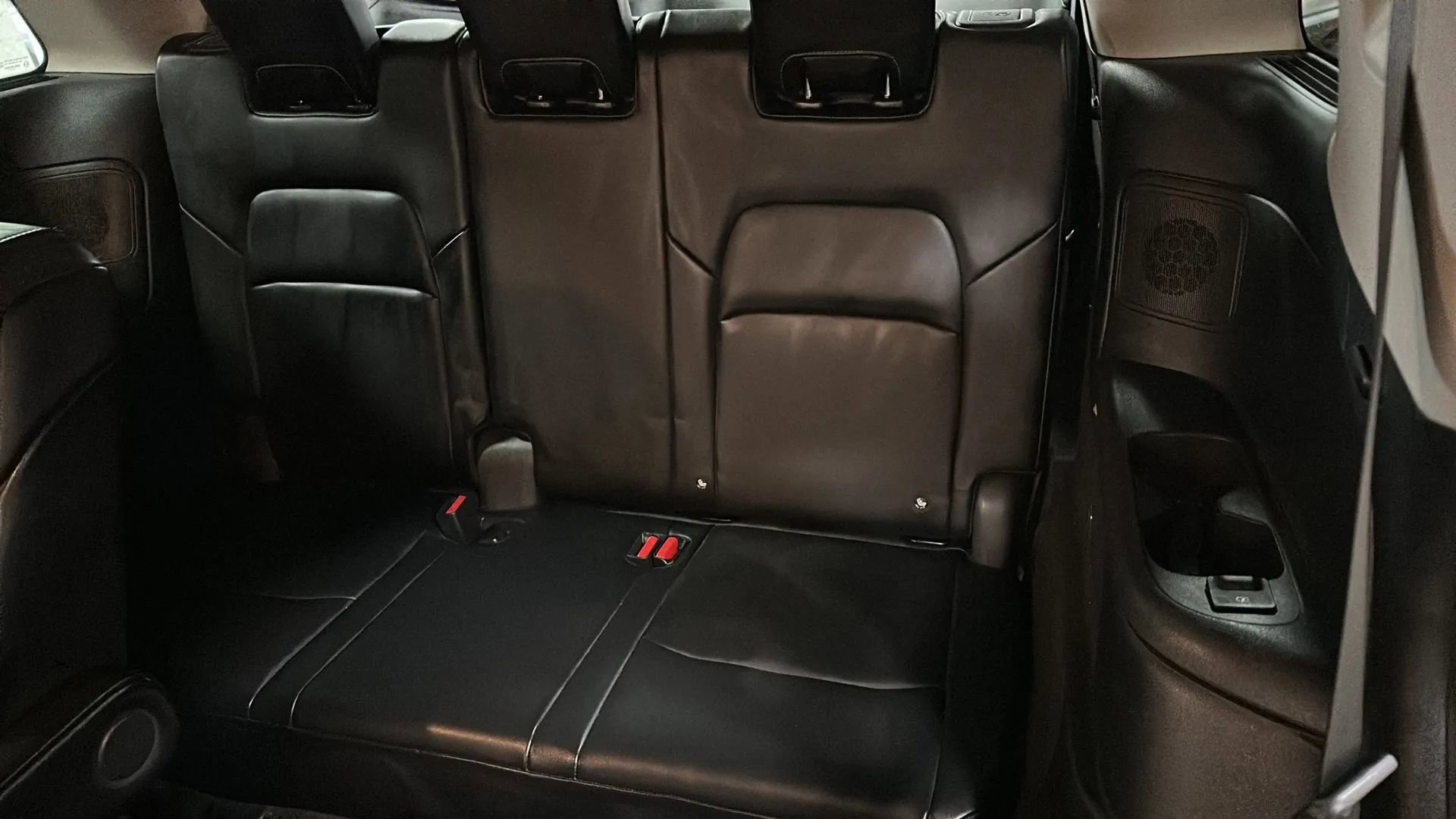 Used 2022 Nissan Pathfinder Platinum w/ Cargo Package image 14