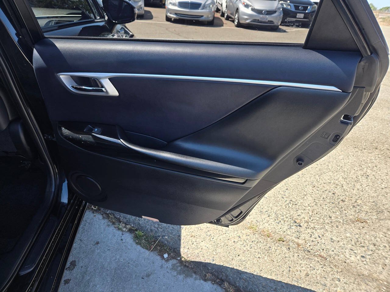 Used 2018 Toyota Mirai FWD image 29