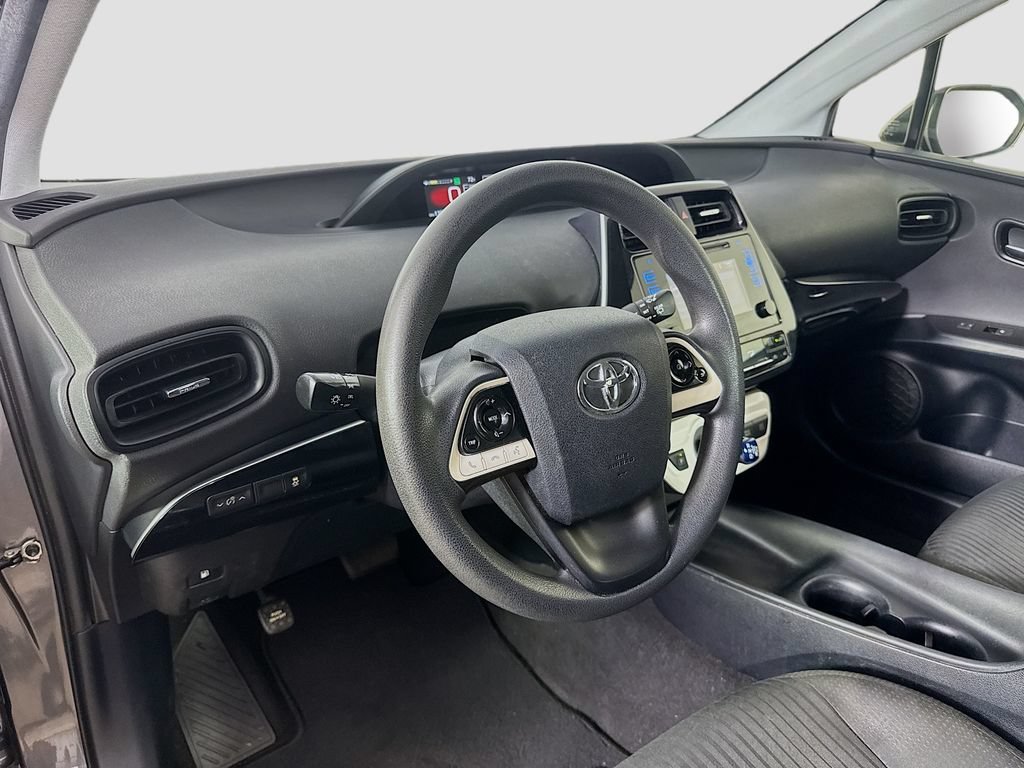 Used 2016 Toyota Prius Two FWD image 10