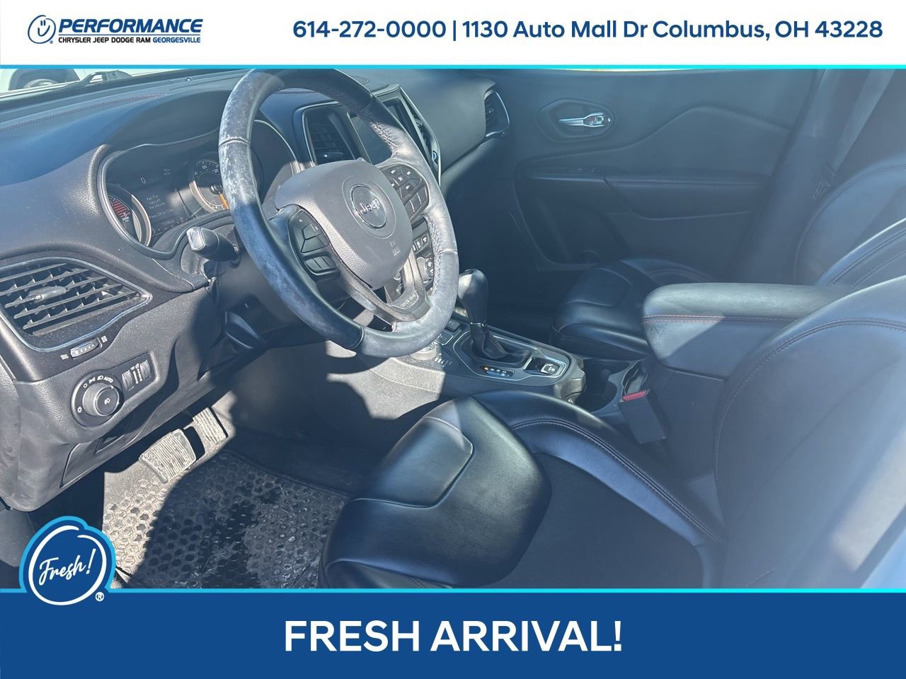 Used 2019 Jeep Cherokee Trailhawk w/ Cold Weather Group image 12