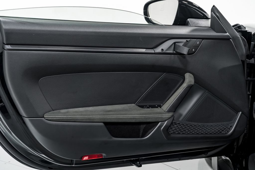 Used 2025 Porsche 911 GT3 RS RWD image 9