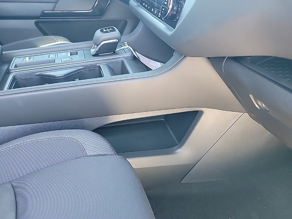 New 2025 Nissan Pathfinder S image 44