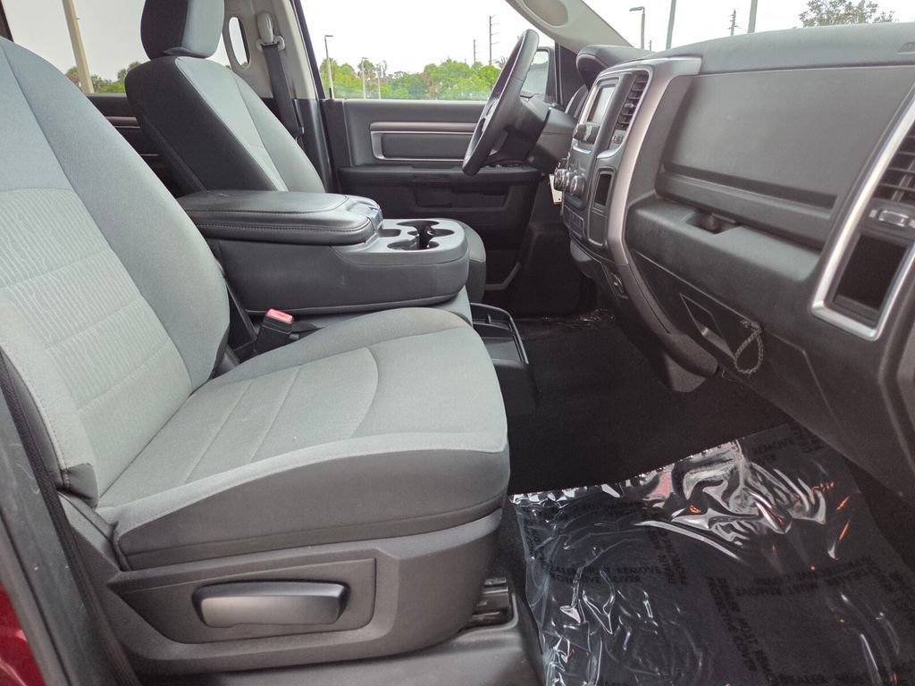 Used 2021 RAM 1500 Classic SLT AWD/4WD image 15