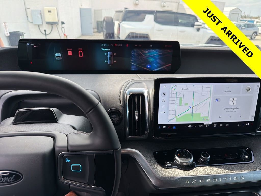 Used 2025 Ford Expedition Tremor image 7
