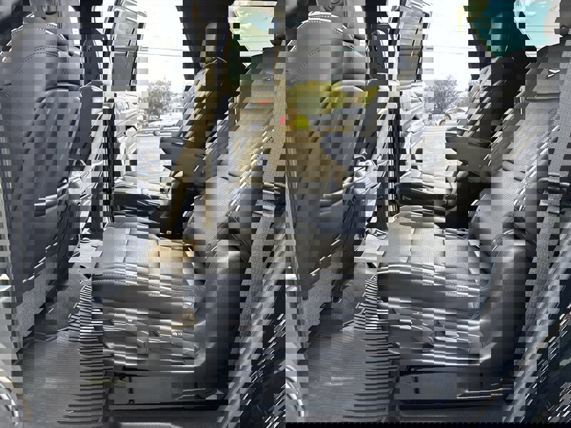 Used 2021 Cadillac Escalade Premium Luxury w/ LPO, Illumination Package image 30