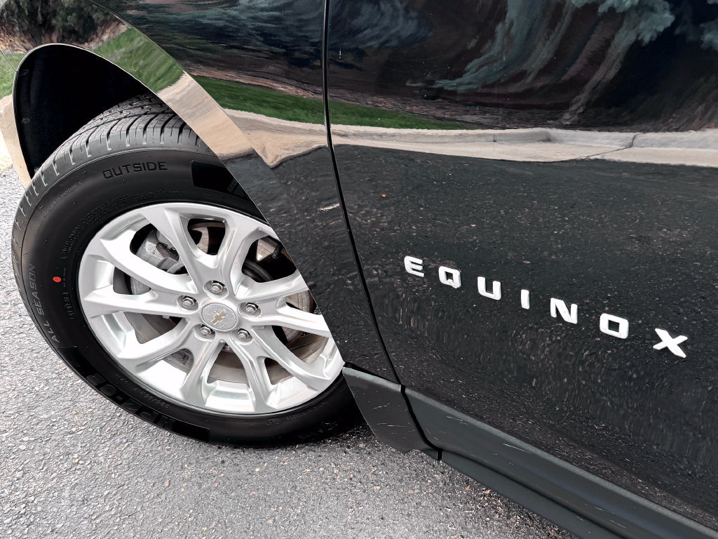 Used 2020 Chevrolet Equinox LS AWD/4WD image 9