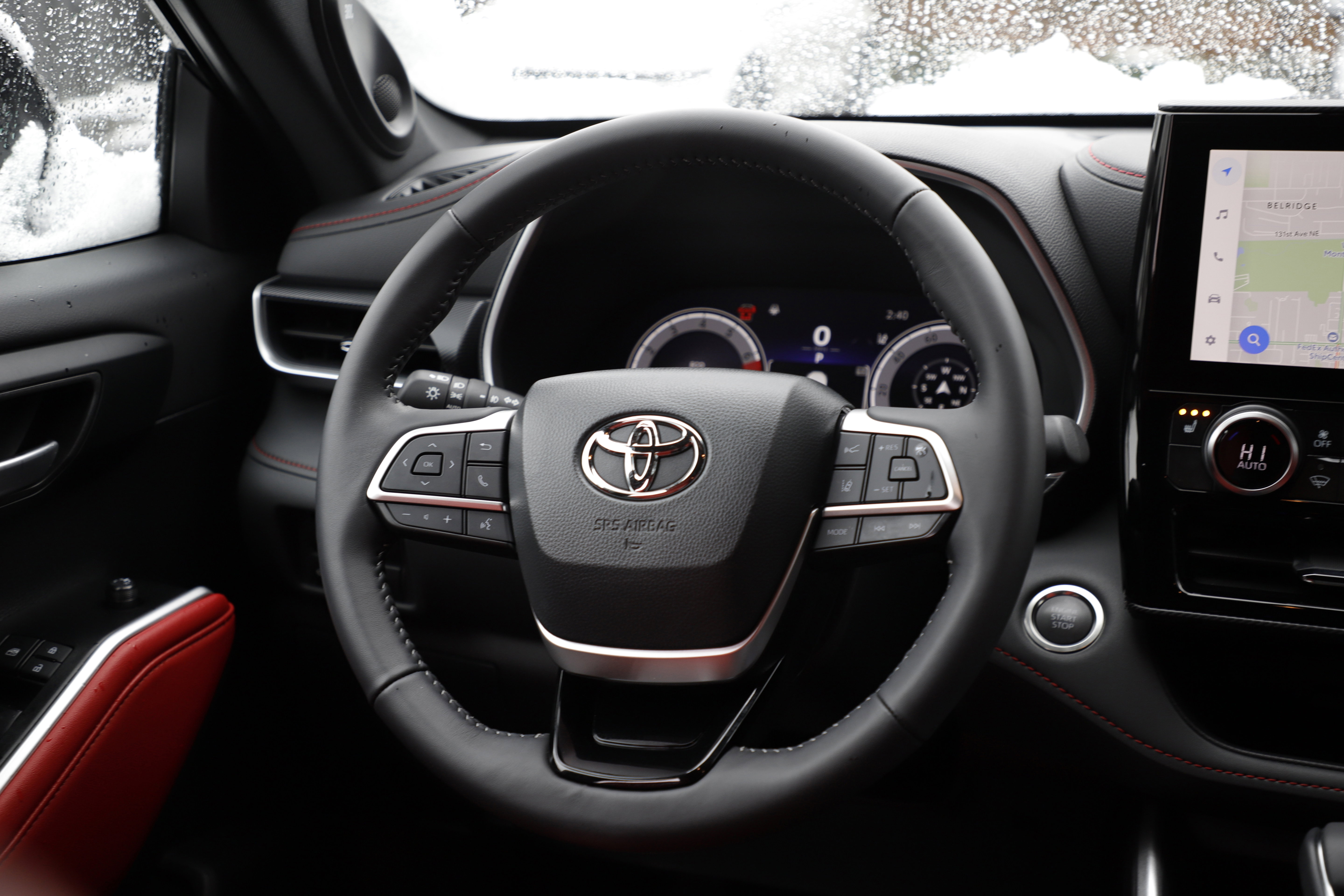 Used 2025 Toyota Highlander XSE image 18