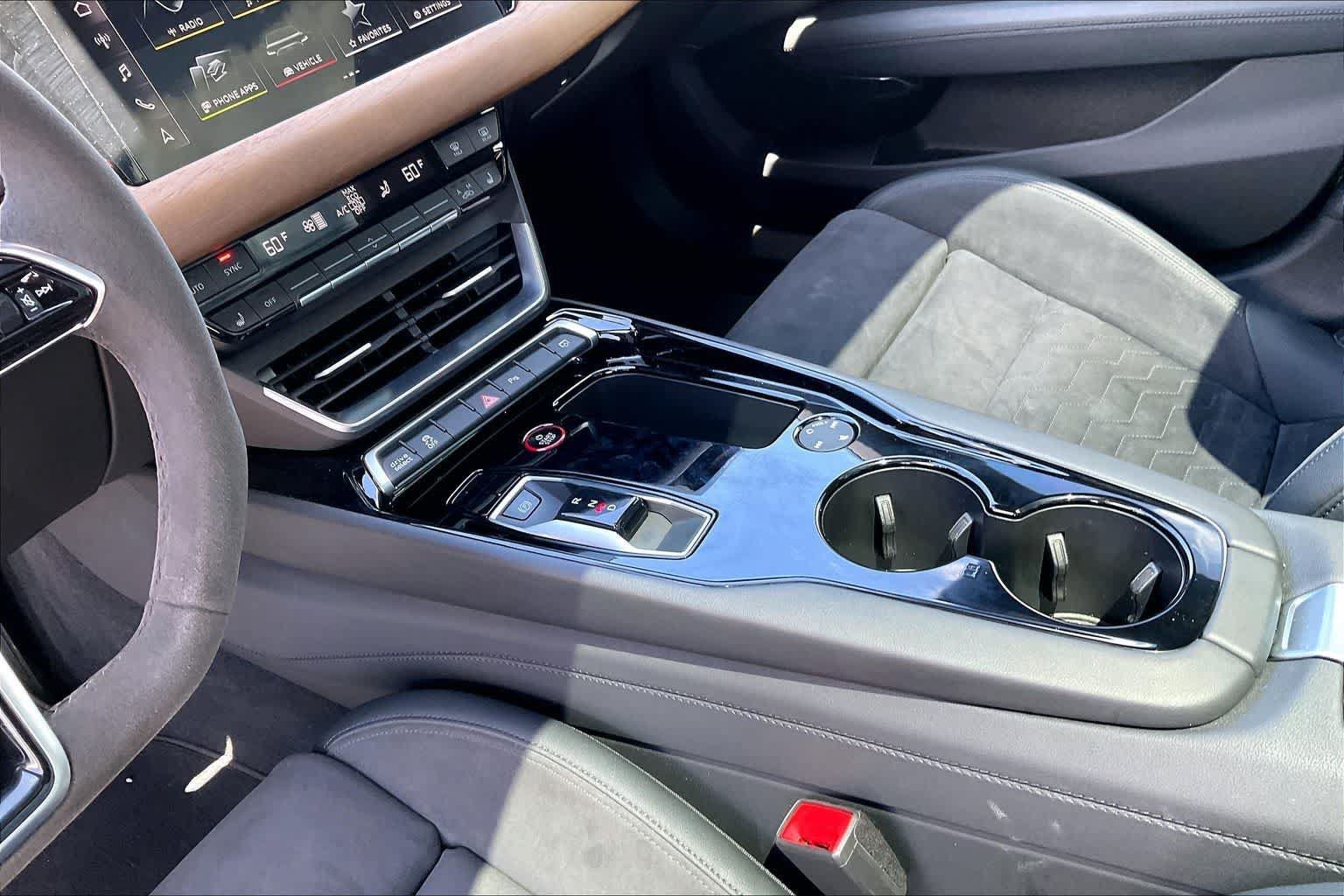 Used 2023 Audi e-tron GT Premium Plus AWD/4WD image 16