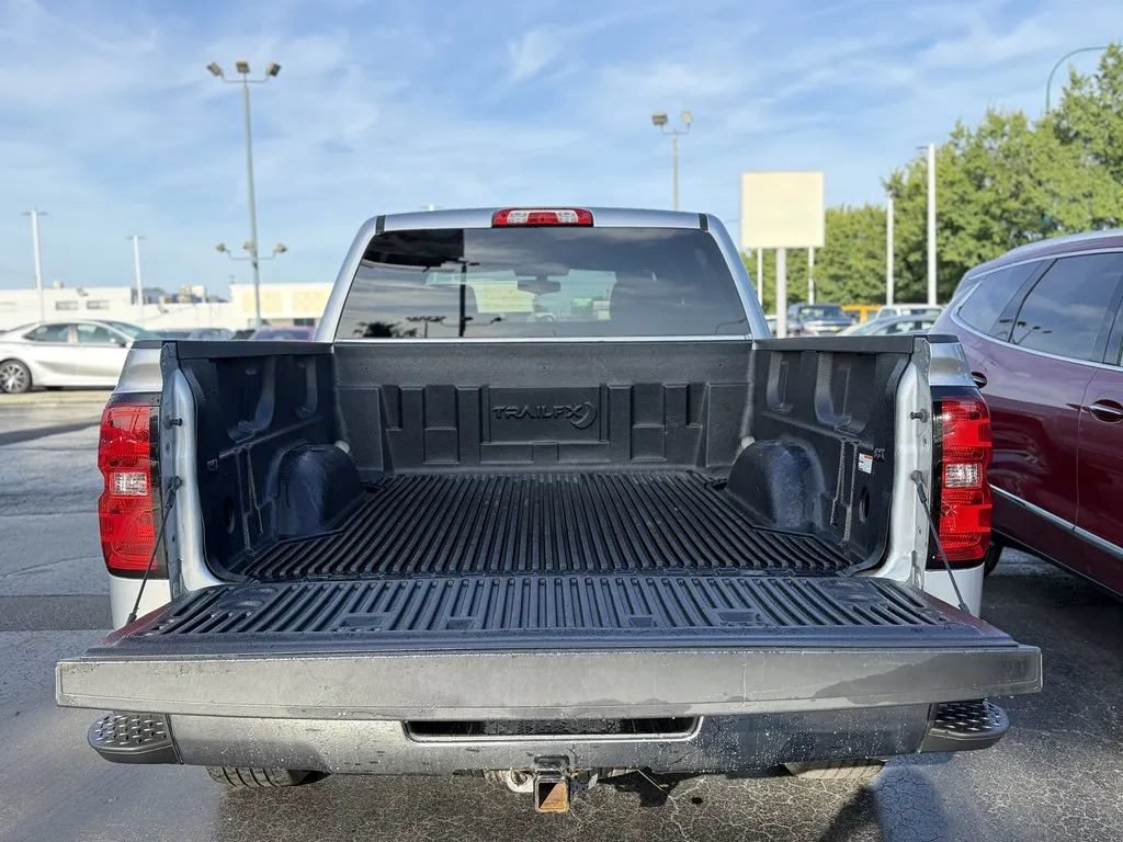Used 2017 Chevrolet Silverado 1500 LT w/ All Star Edition AWD/4WD image 18