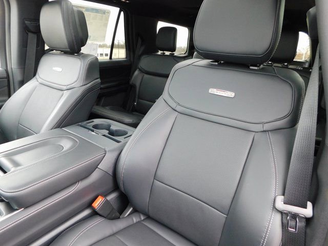 New 2026 Ford Expedition Platinum w/ Stealth Appearance Package image 17